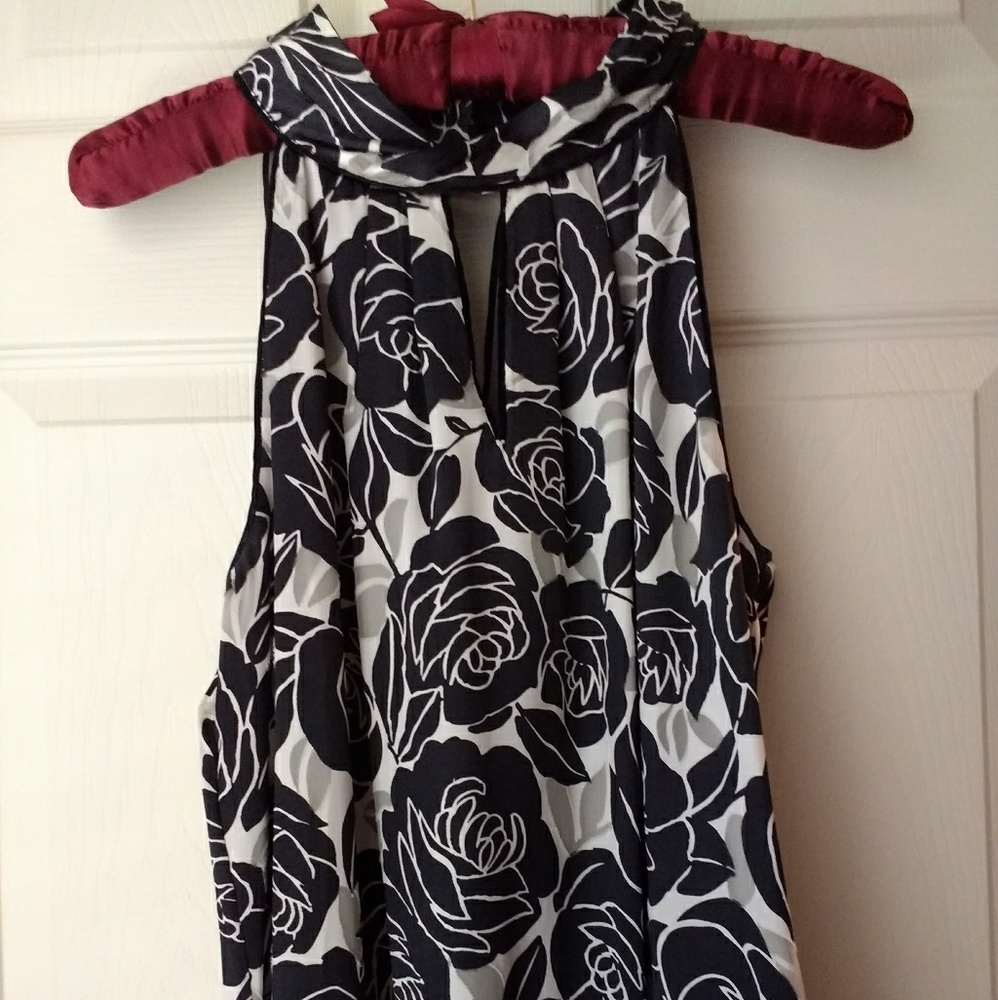 White House Black Market Top